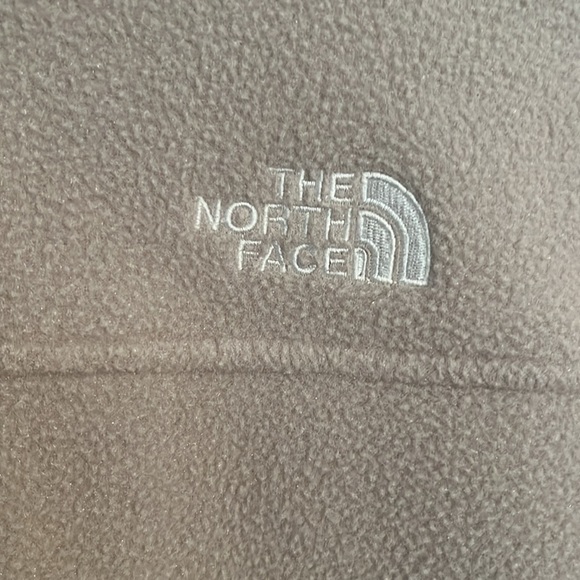 The North Face Polartec Jacket - Picture 2 of 8